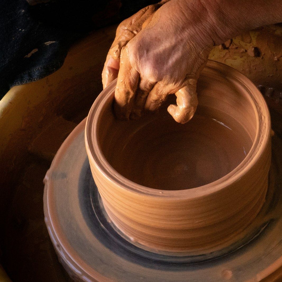 Pottery wheel, Santa Fe craft tradition